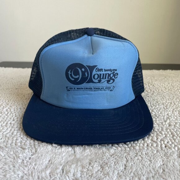 SPORTSCAP VINTAGE T9'S LOUNGE MESH SNAPBACK TRUCKER HAT ADULT OSFA GRAPHIC CAP - Picture 1 of 8